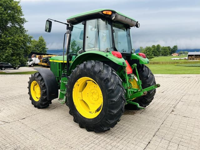 Image of John Deere 6403 equipment image 3