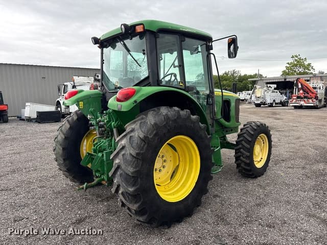 Image of John Deere 6415 equipment image 4