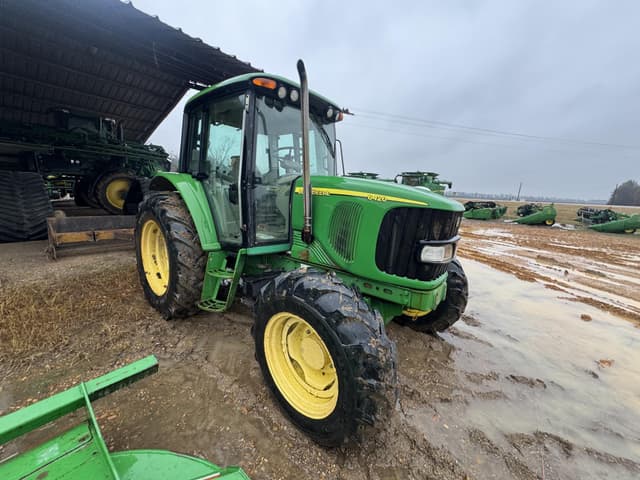 Image of John Deere 6420 equipment image 4