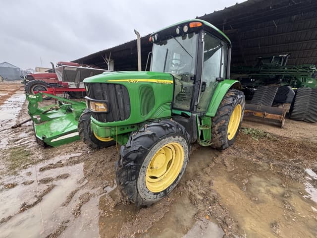 Image of John Deere 6420 equipment image 1