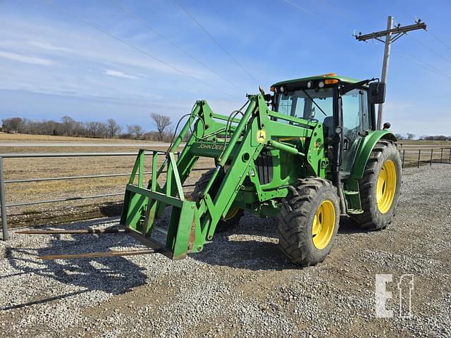 Image of John Deere 6420 equipment image 1