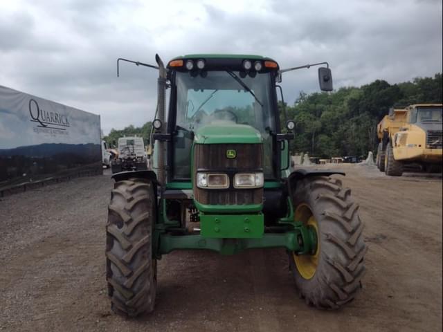 Image of John Deere 6420 equipment image 1