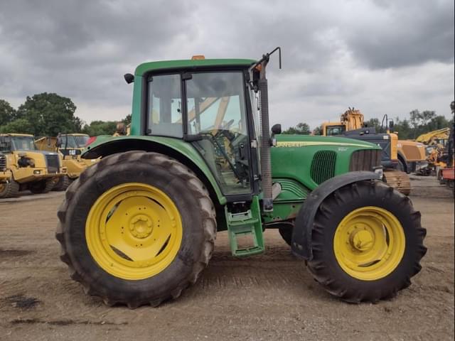 Image of John Deere 6420 equipment image 2