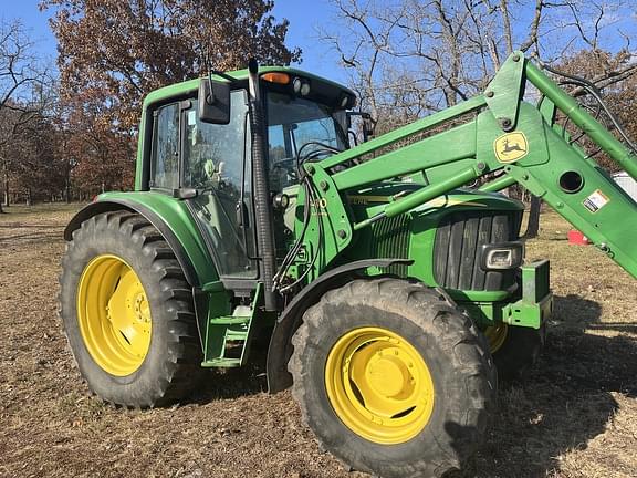 Image of John Deere 6420 equipment image 2