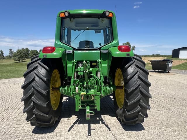 Image of John Deere 6420 equipment image 3