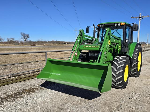 Image of John Deere 6420 equipment image 2