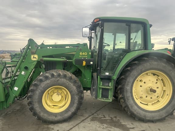 Image of John Deere 6420 equipment image 2