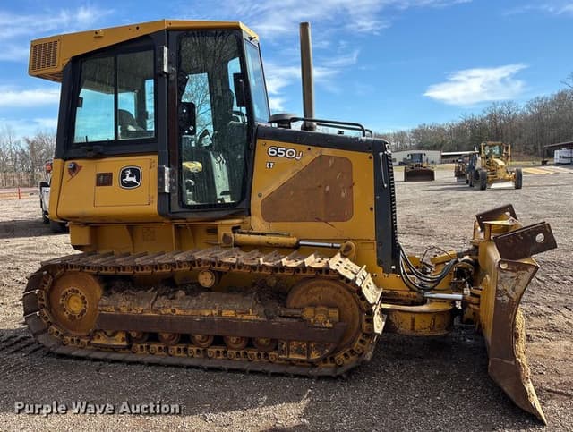 Image of John Deere 650J LT equipment image 3
