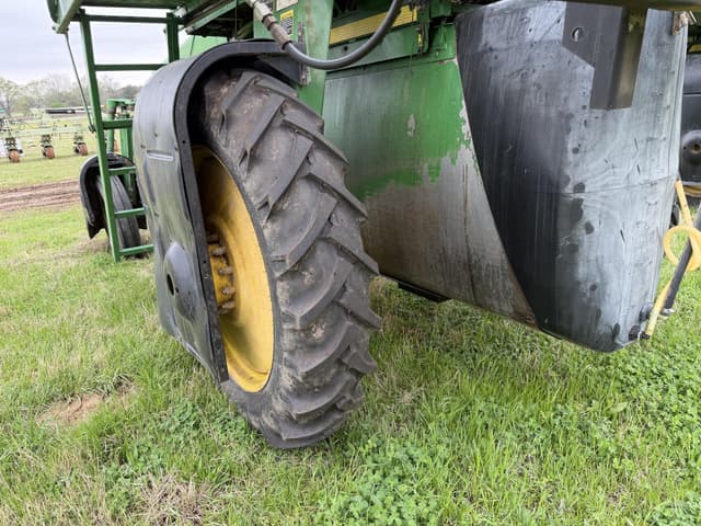 Image of John Deere 6700 equipment image 4