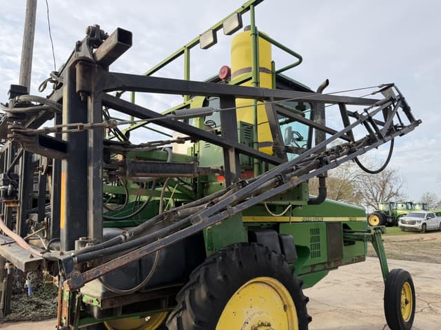 Image of John Deere 6700 equipment image 4