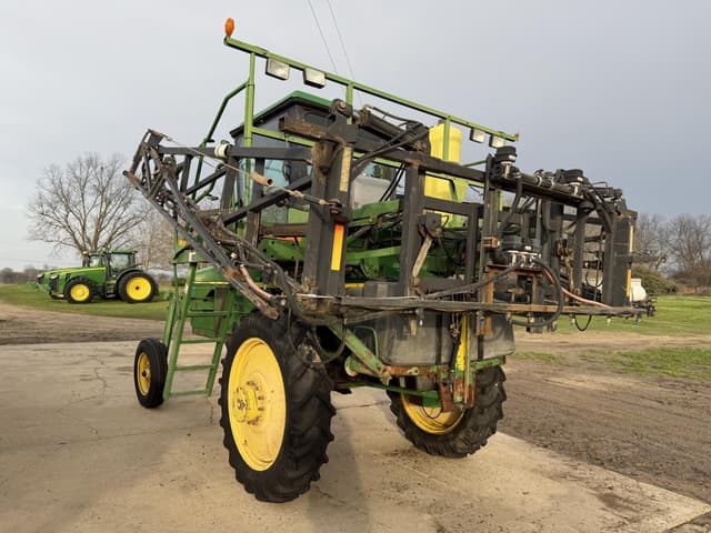 Image of John Deere 6700 equipment image 2