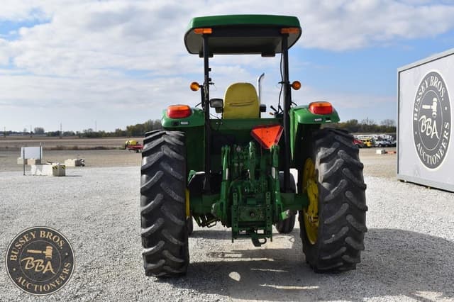 Image of John Deere 6715 equipment image 4