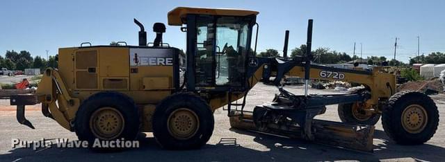 Image of John Deere 672D equipment image 3