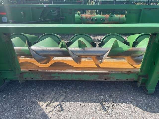 Image of John Deere 693 equipment image 1