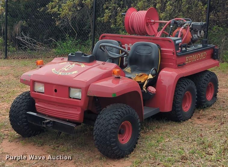 Main image John Deere Gator 6x4