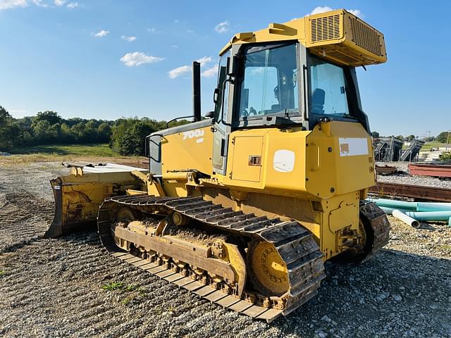 Image of John Deere 700J LGP equipment image 2