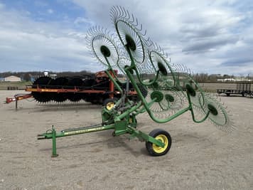 Main image John Deere 702