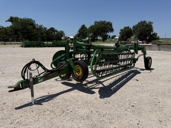 Image of John Deere 705 Primary image