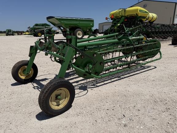 Image of John Deere 705 equipment image 3