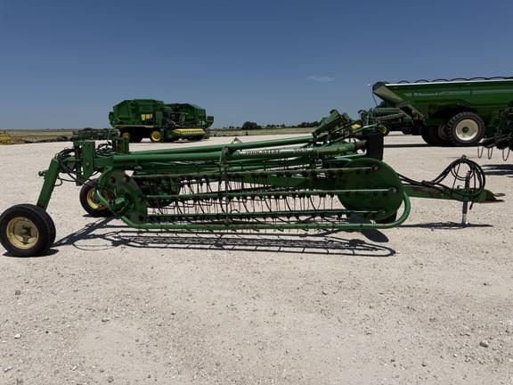 Image of John Deere 705 equipment image 4