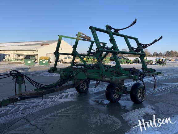 Image of John Deere 714 equipment image 2