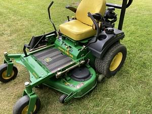 2005 John Deere 717A Image