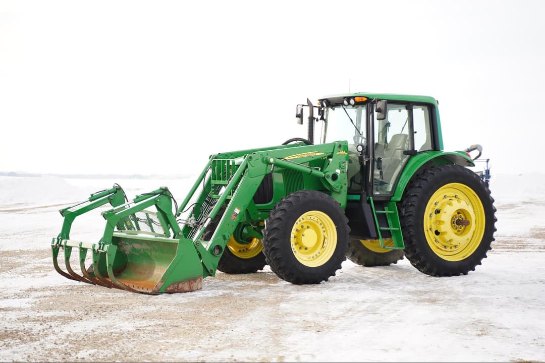 Image of John Deere 7220 Primary image