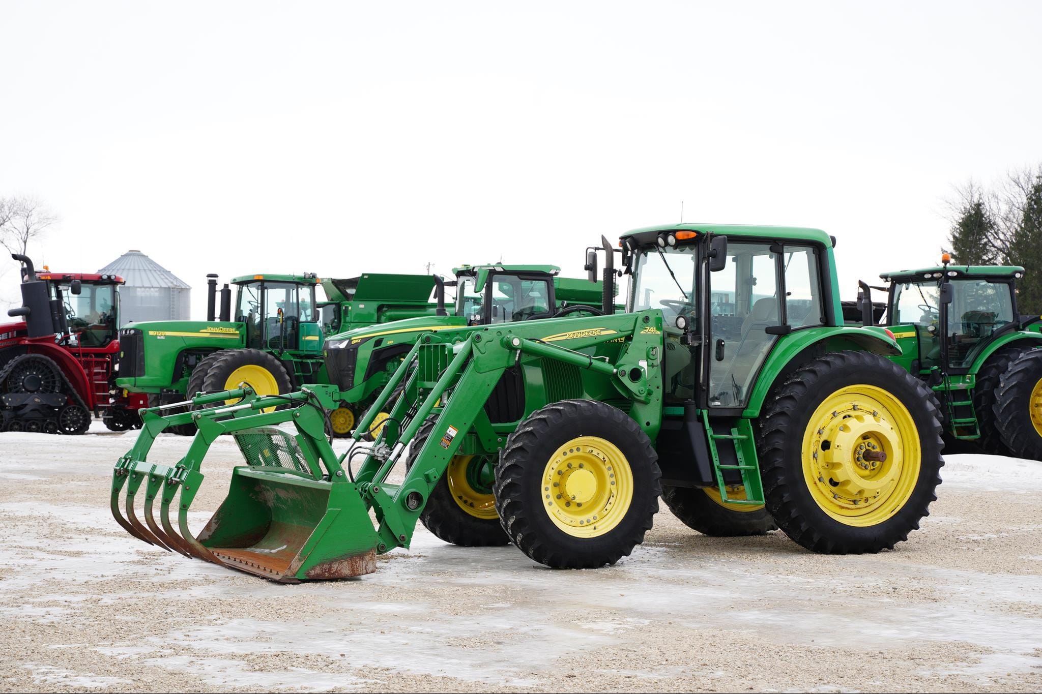 2005 John Deere 7220 Equipment Image0