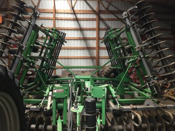 Image of John Deere 726 equipment image 2