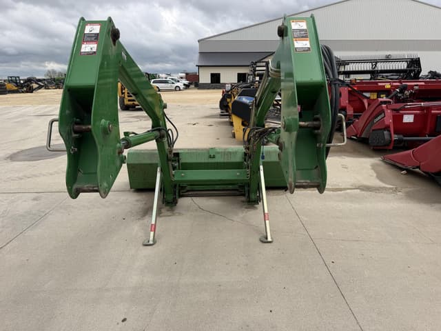 Image of John Deere 726 equipment image 2