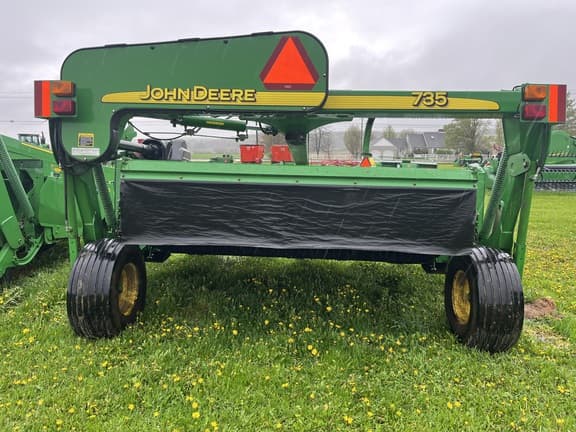 Image of John Deere 735 equipment image 1