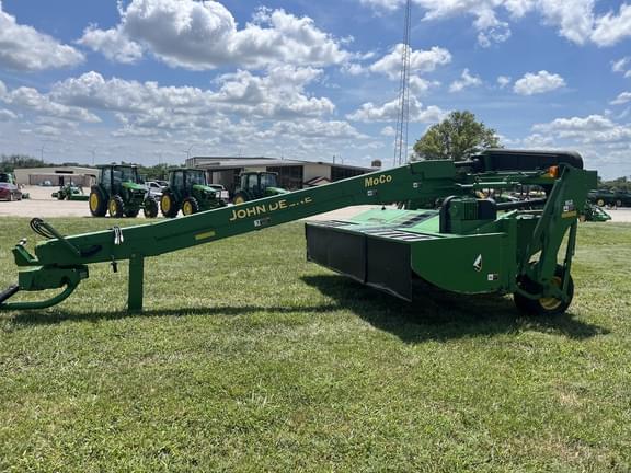 Image of John Deere 735 equipment image 3