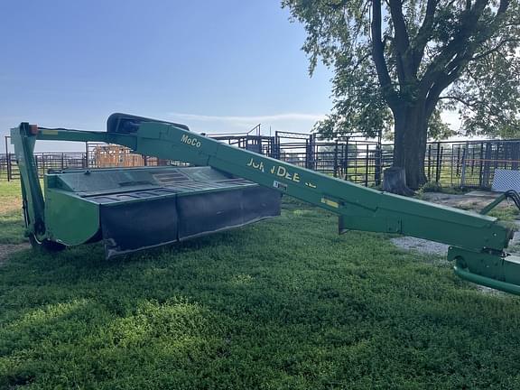 Image of John Deere 735 equipment image 1