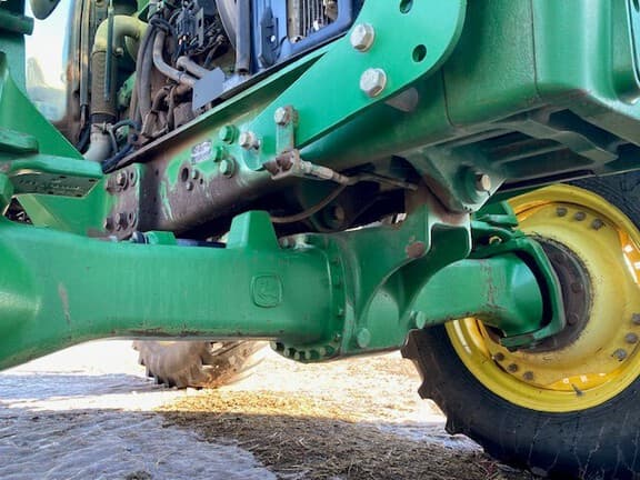 Image of John Deere 7420 equipment image 4