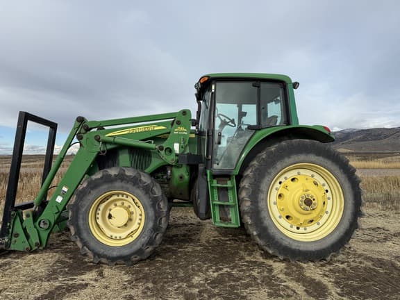 Image of John Deere 7420 equipment image 1