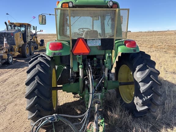 Image of John Deere 7420 equipment image 4
