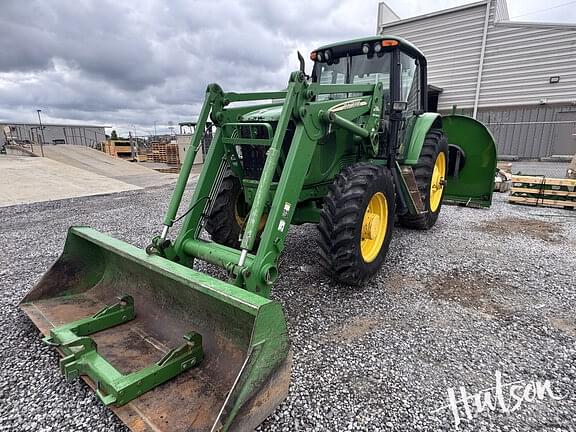 Image of John Deere 7420 equipment image 2