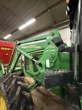 Image of John Deere 7420 equipment image 3