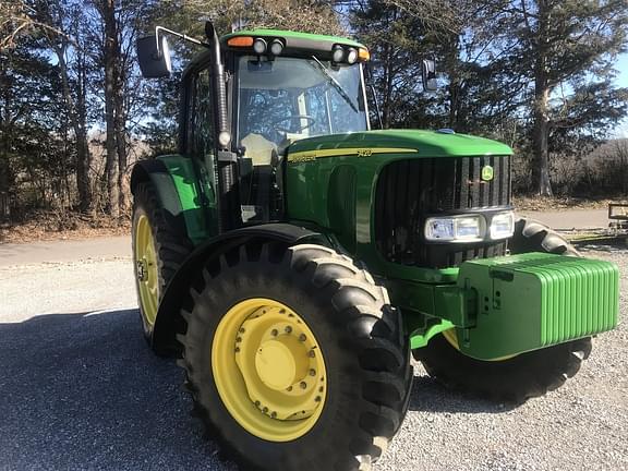 Image of John Deere 7420 equipment image 2