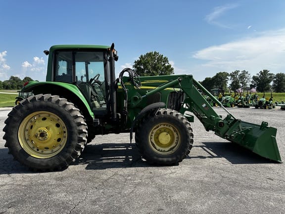 Main image John Deere 7420