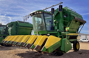 2005 John Deere 7460 Equipment Image0