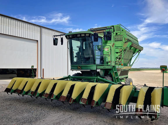 Image of John Deere 7460 equipment image 2