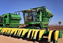 2005 John Deere 7460 Image