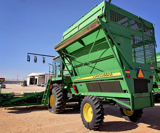 Image of John Deere 7460 equipment image 3