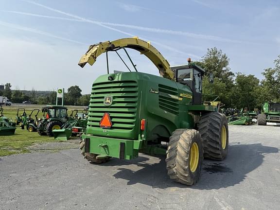 Image of John Deere 7500 equipment image 3
