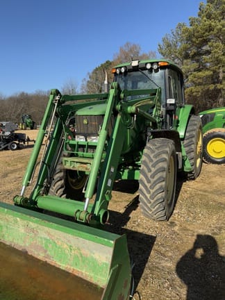 Main image John Deere 7520