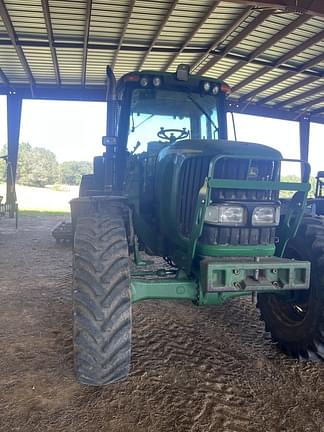 Image of John Deere 7520 equipment image 2