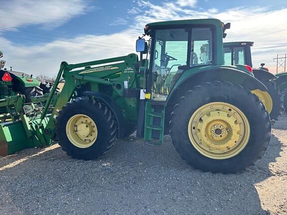 Image of John Deere 7520 equipment image 3