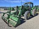2005 John Deere 7520 Image