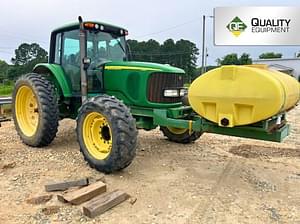 2005 John Deere 7520 Image